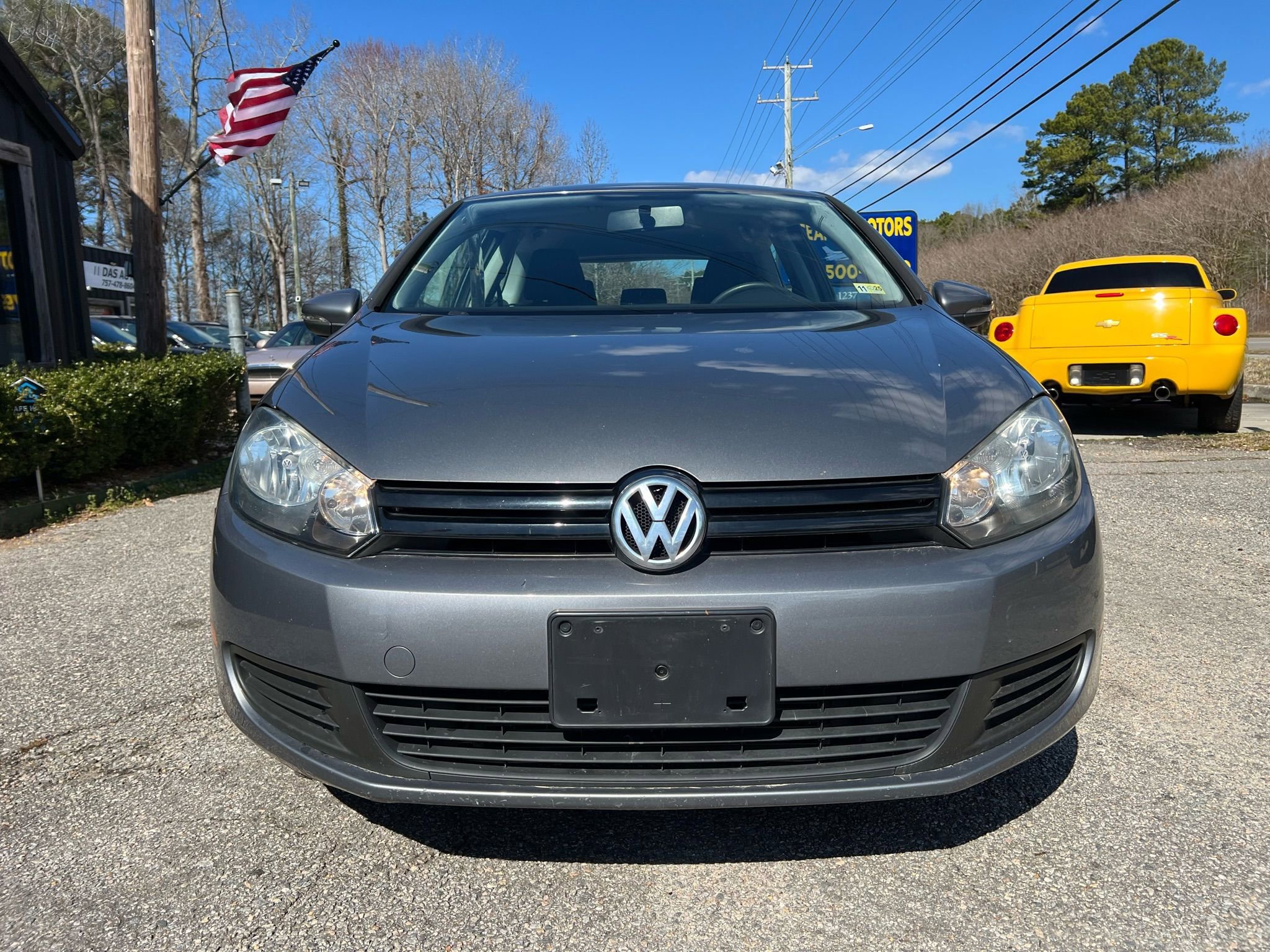Used 2013 Volkswagen Golf 2-Door image 2