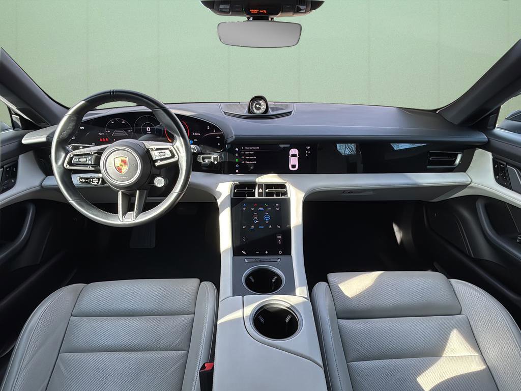 Used 2021 Porsche Taycan 4S image 24