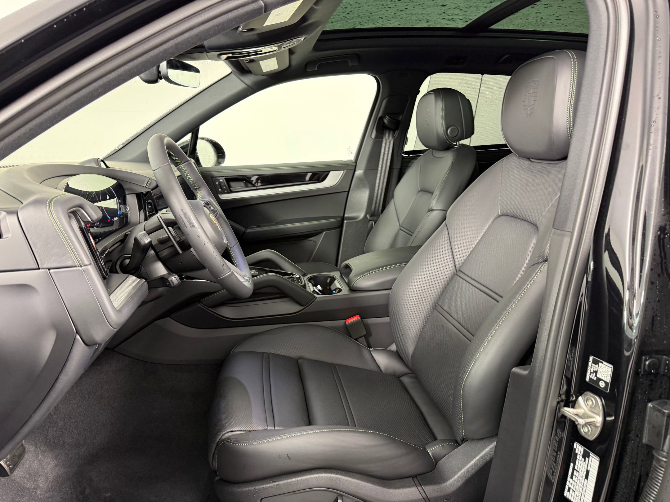 New 2026 Porsche Cayenne S image 5