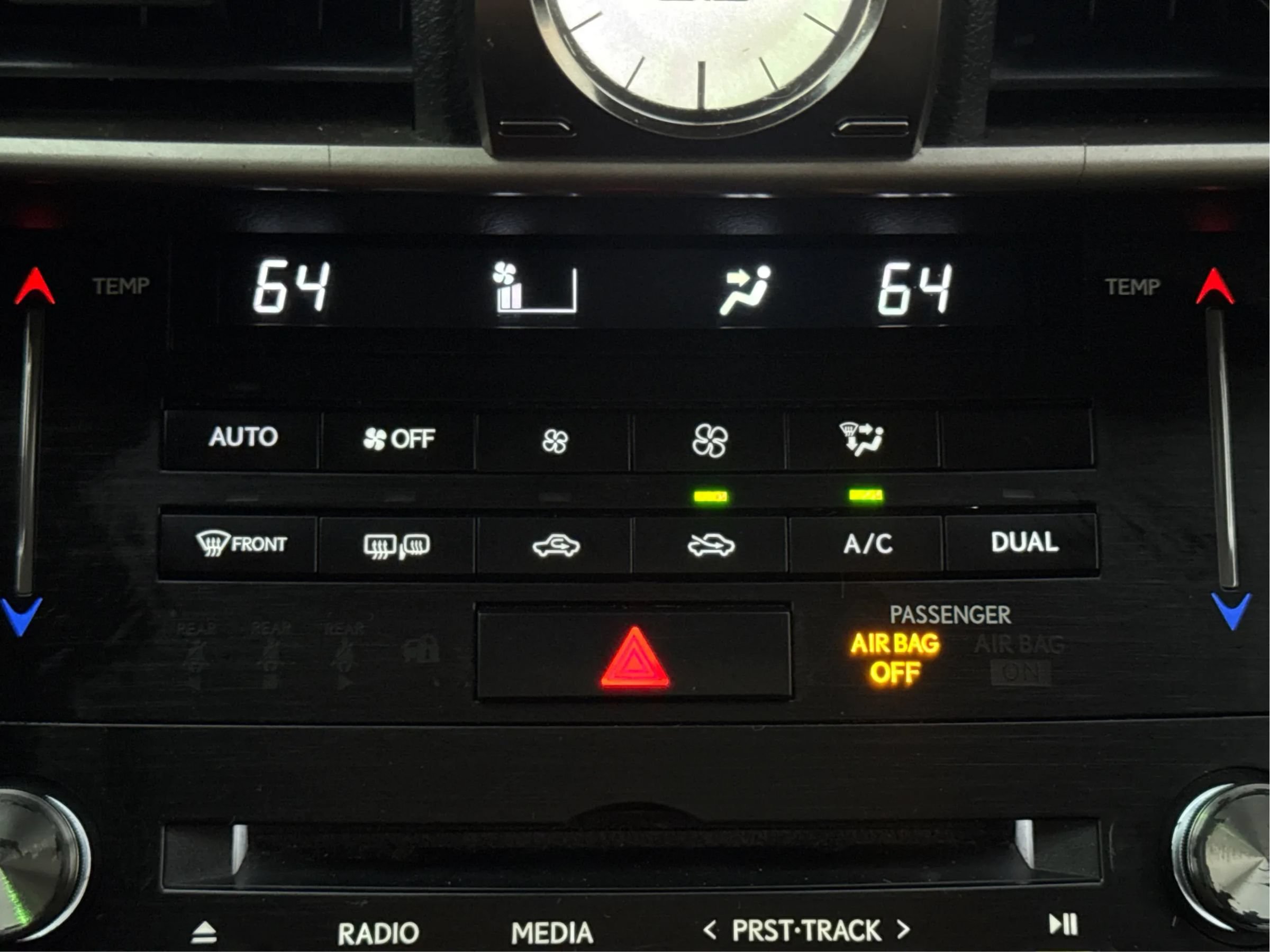 Used 2017 Lexus IS 200t w/ Premium Package RWD image 20