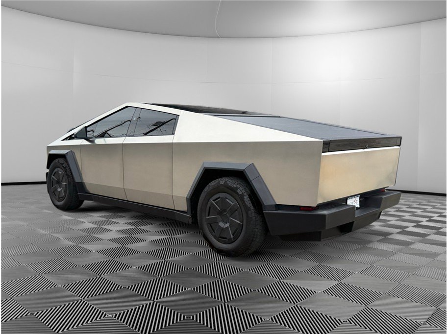 Used 2025 Tesla Cybertruck AWD Crew Cab image 3