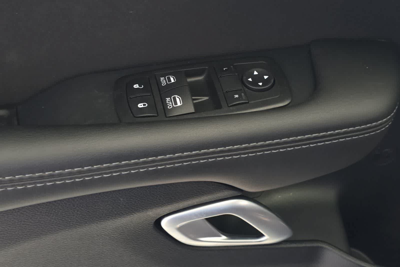 Used 2022 Dodge Challenger R/T Scat Pack RWD image 15