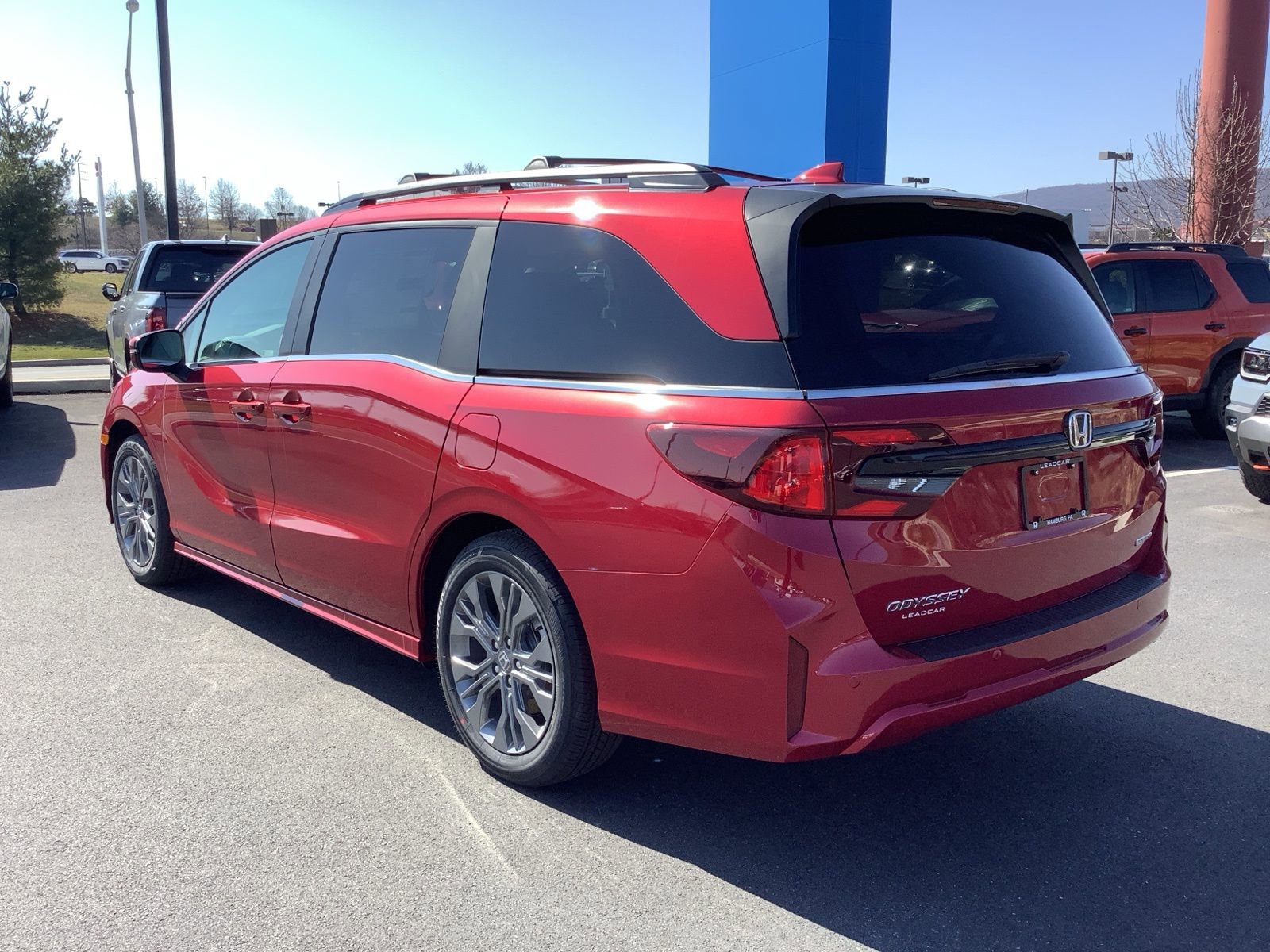 New 2026 Honda Odyssey Touring image 4