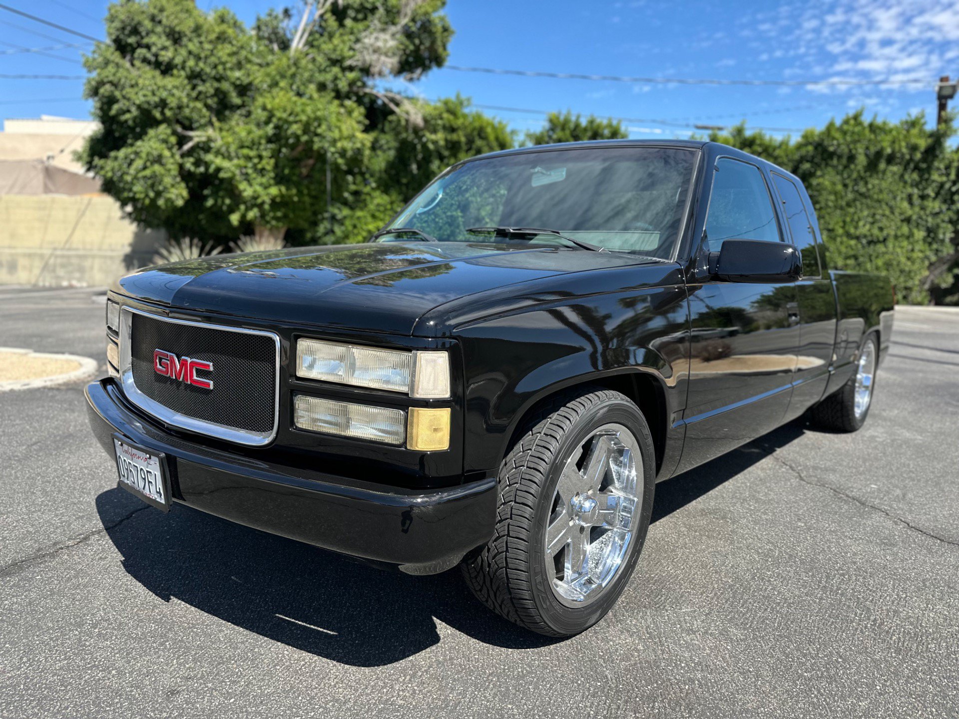 Used 1994 GMC Sierra 1500 2WD Extended Cab image 2