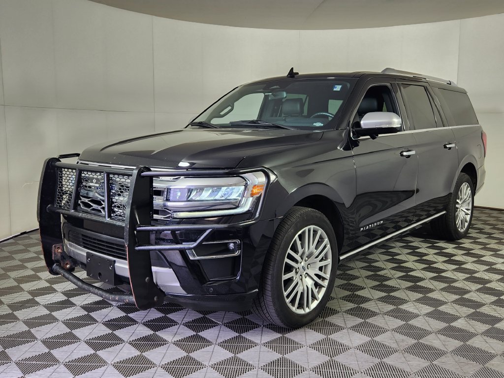 Used 2023 Ford Expedition Max Platinum AWD/4WD image 3