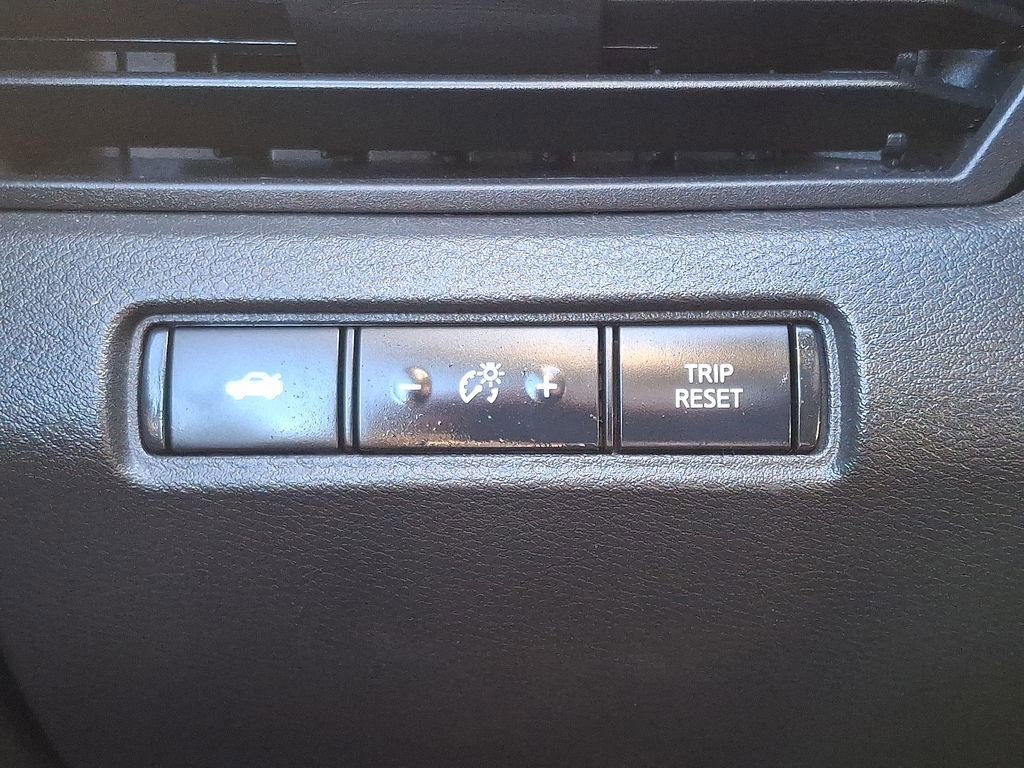 Used 2023 Nissan Altima 2.5 SV image 23