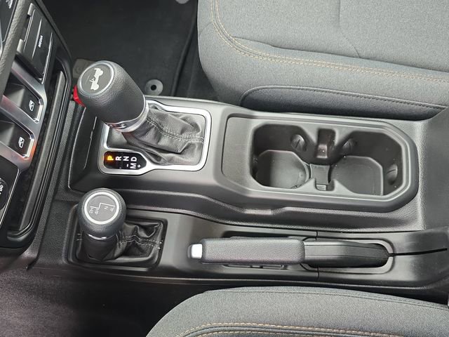 Used 2026 Jeep Wrangler Sport AWD/4WD image 25
