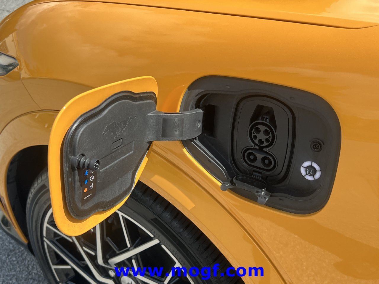 Used 2022 Ford Mustang Mach-E GT w/ GT Performance Edition AWD/4WD image 30