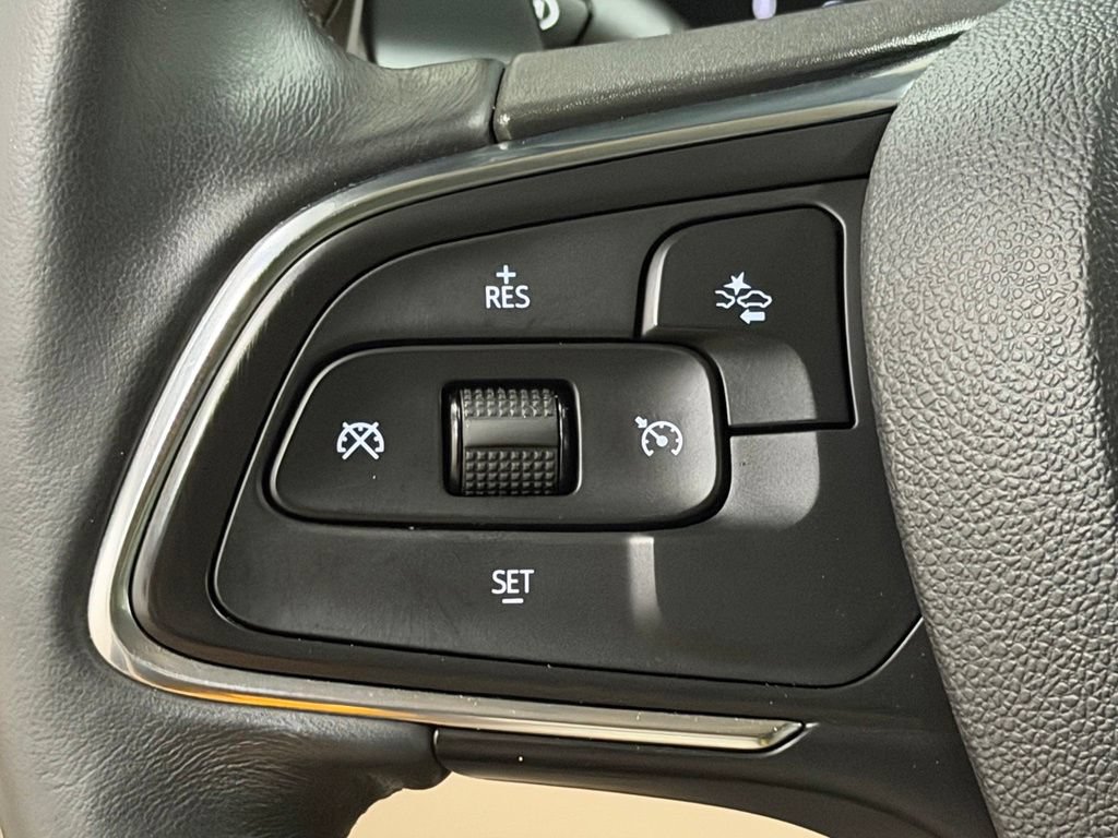 Certified 2023 Buick Envision Preferred FWD image 32