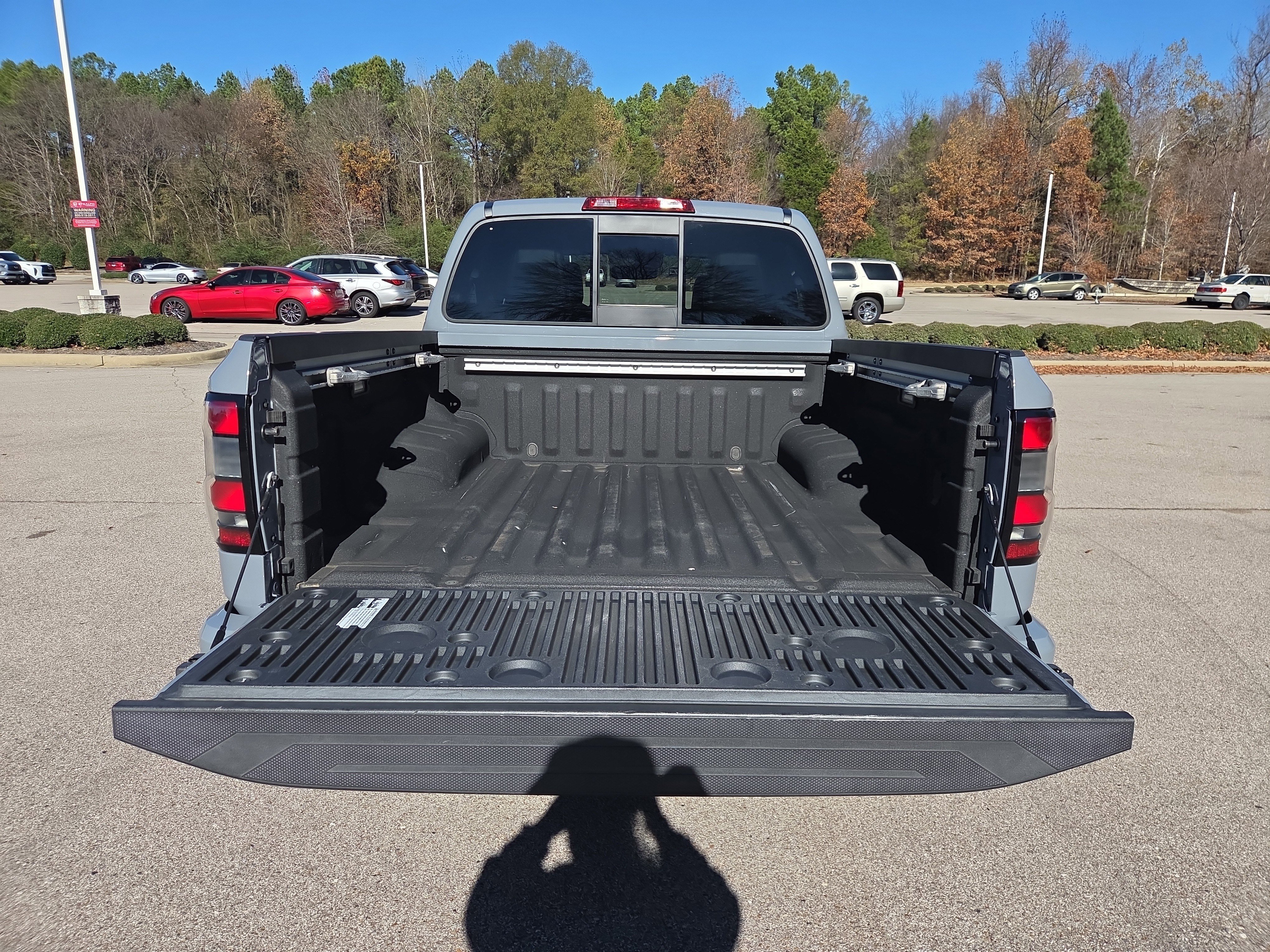 Used 2022 Nissan Frontier PRO-4X w/ Pro-4X Premium Package image 8