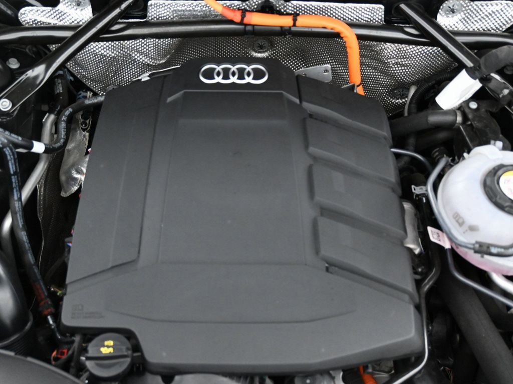 Used 2023 Audi Q5 e Premium w/ Convenience Package image 36