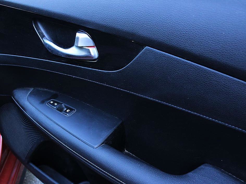 Used 2020 Kia Forte GT-Line FWD image 20
