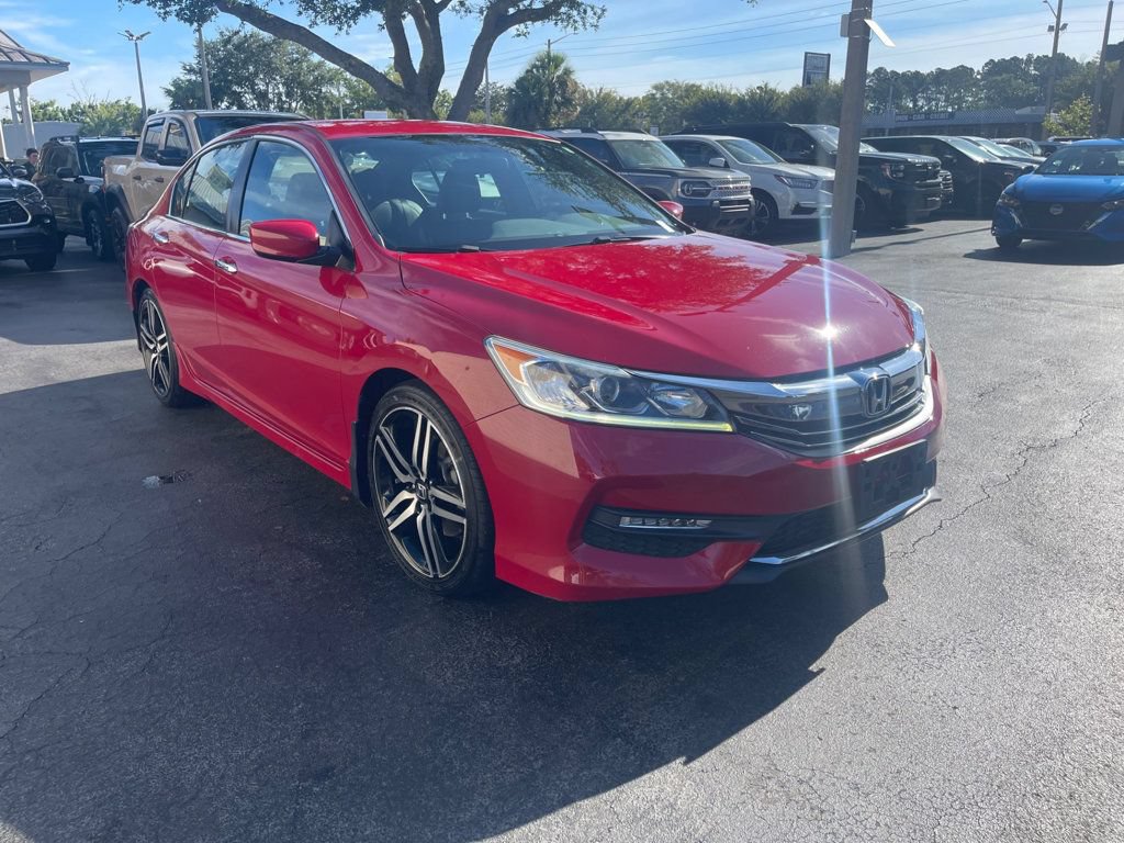 Used 2017 Honda Accord Sport image 7