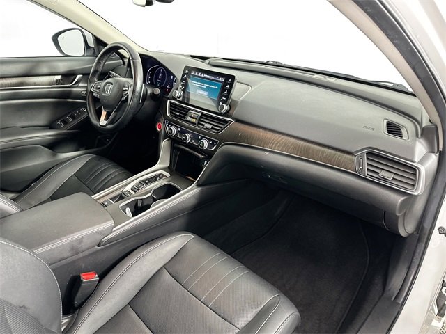 Used 2019 Honda Accord Touring image 30
