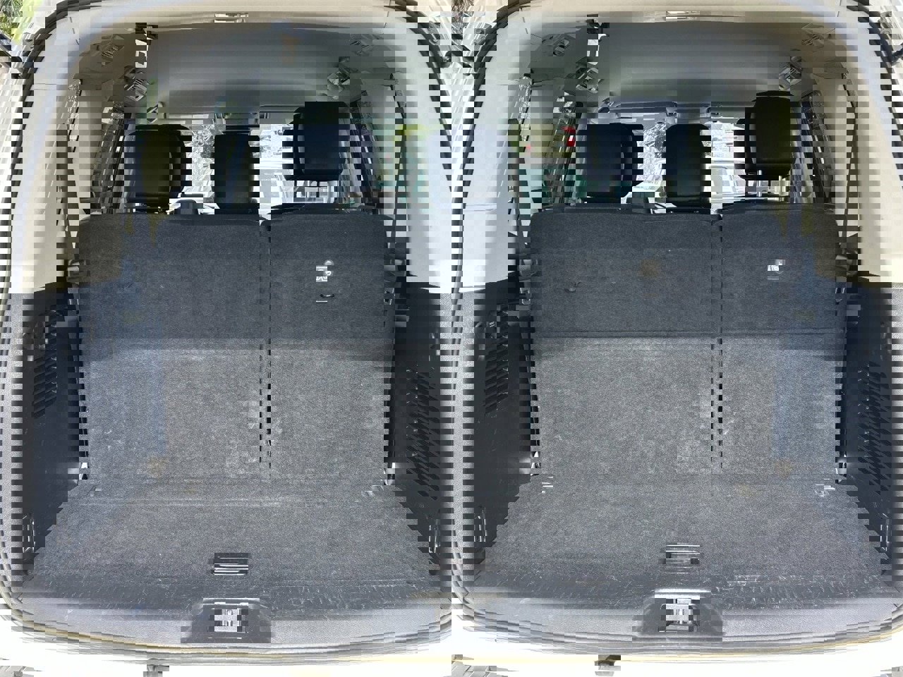 Certified 2024 Nissan Armada SV image 13