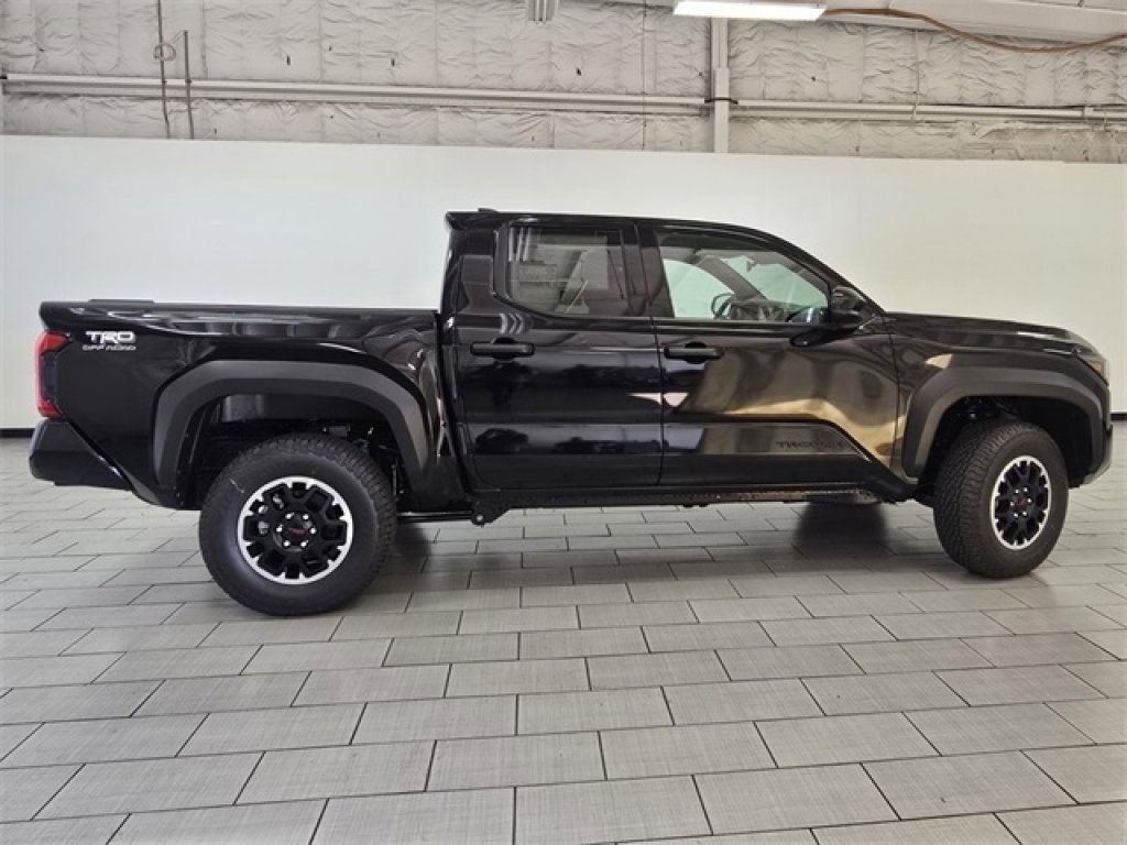 New 2025 Toyota Tacoma TRD Off-Road image 17