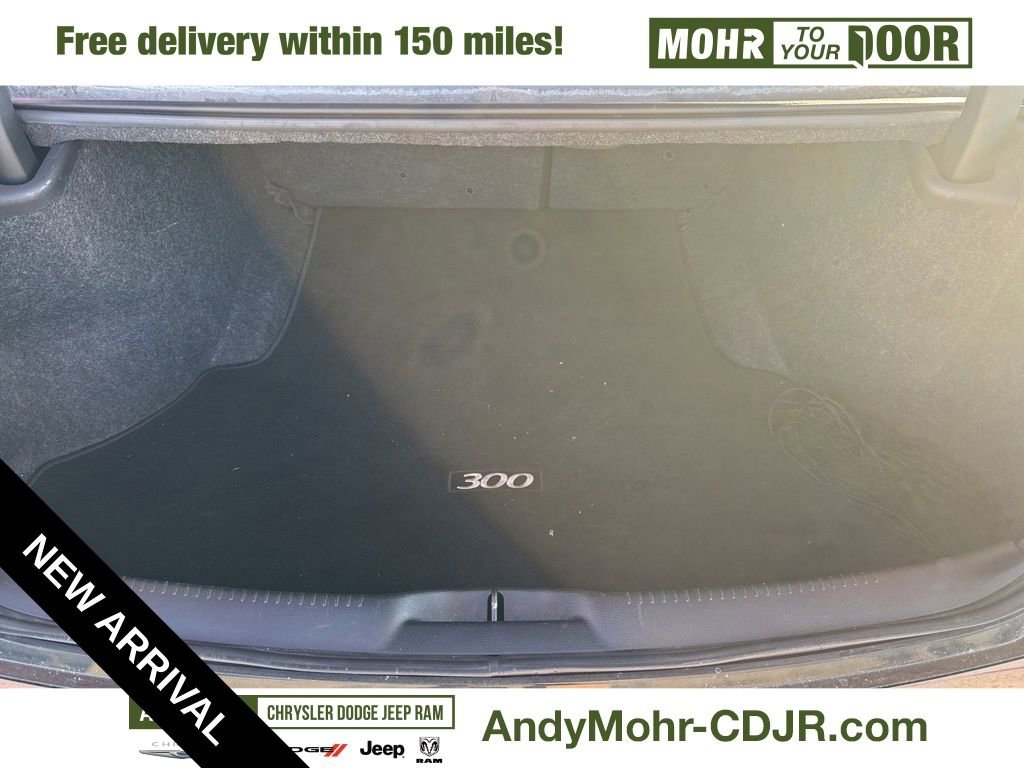 Used 2013 Chrysler 300 C image 25