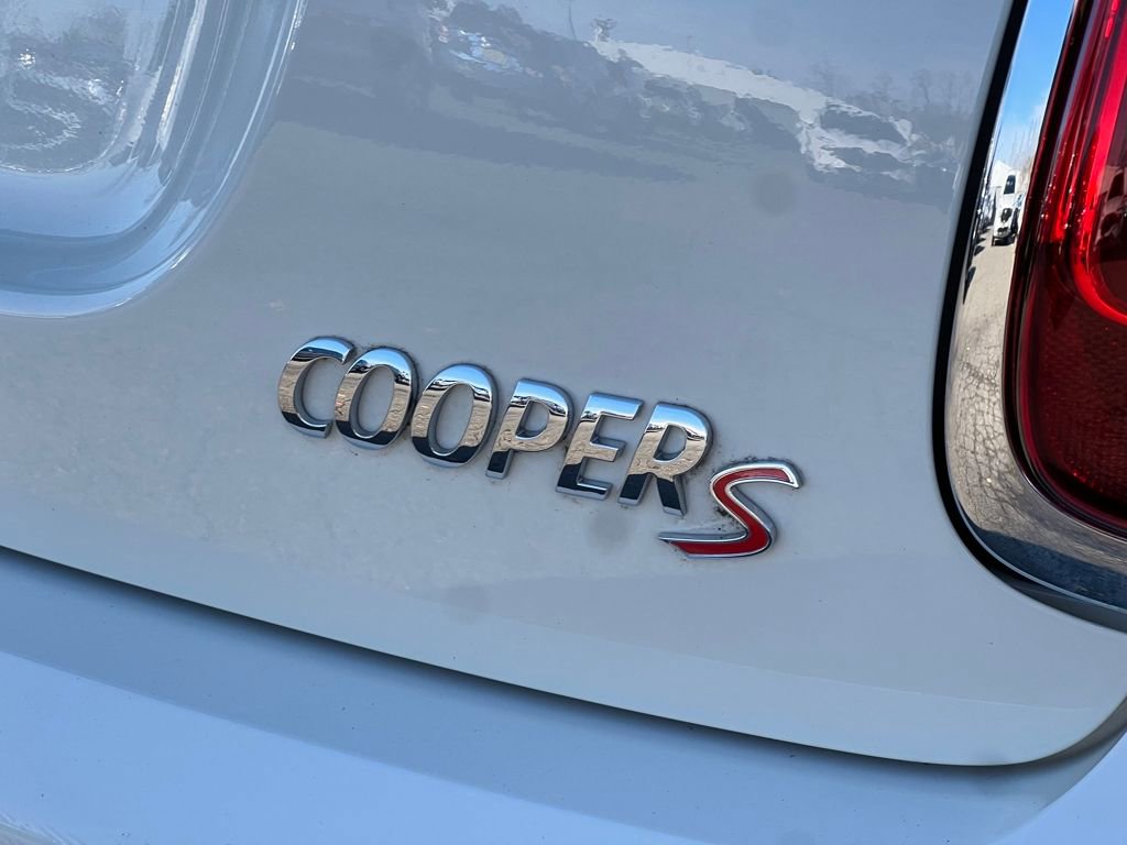 Used 2019 MINI Cooper S w/ Storage Package image 27