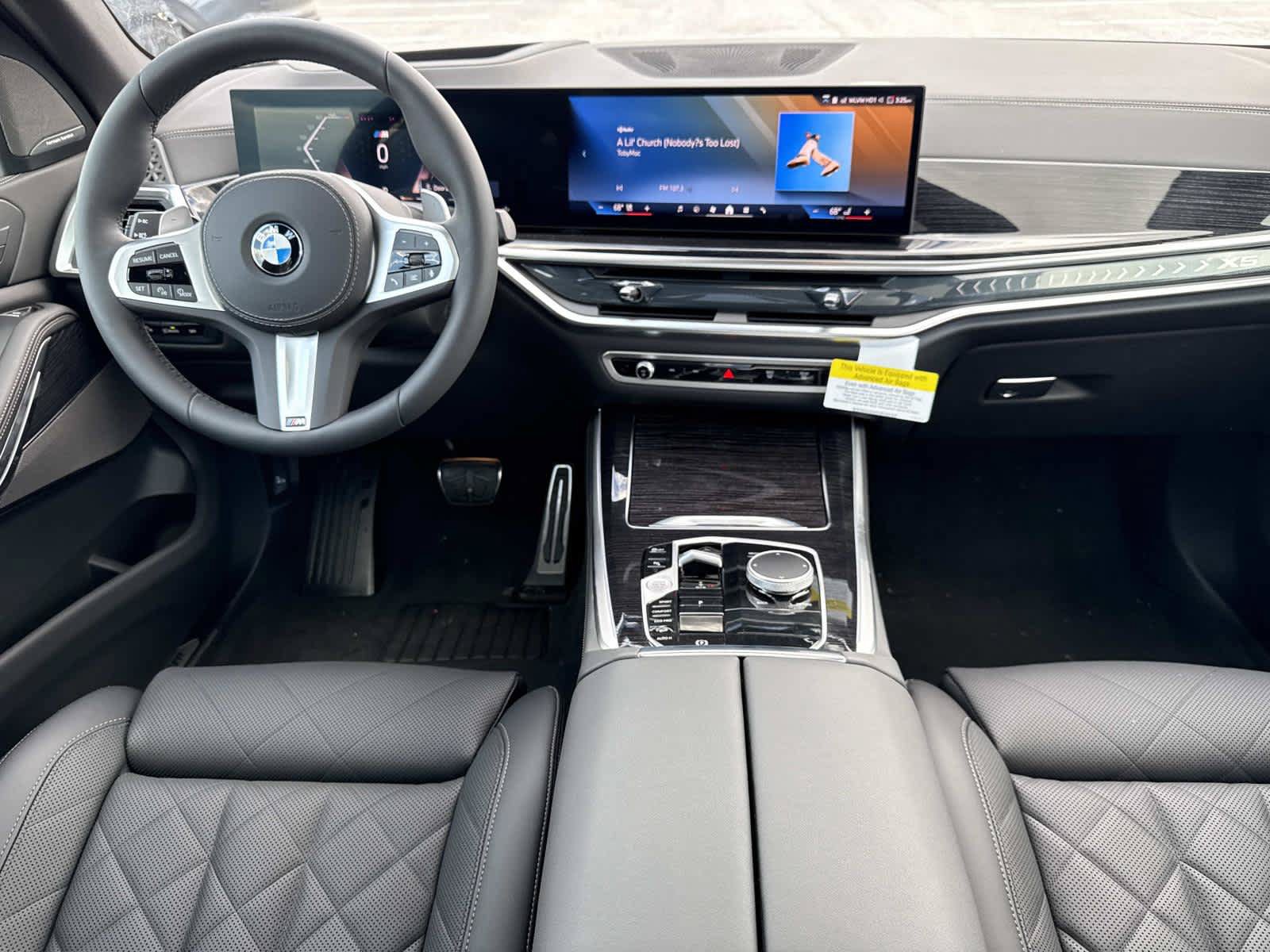 New 2026 BMW X5 xDrive40i w/ M Sport Package AWD/4WD image 17