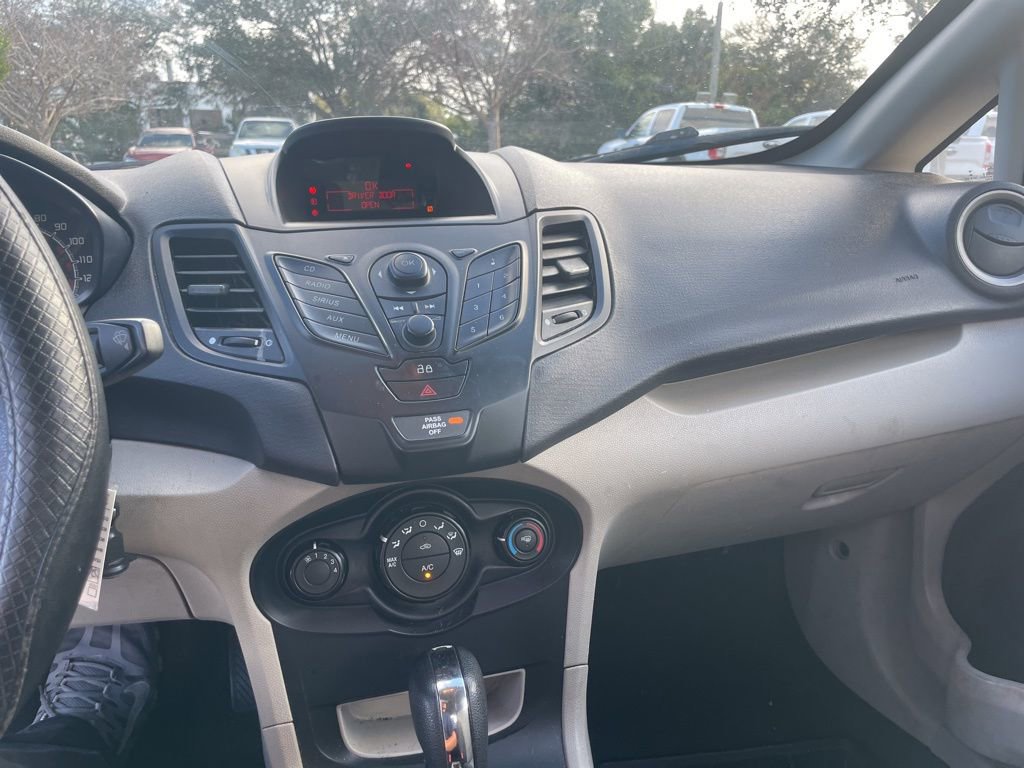 Used 2013 Ford Fiesta S image 12