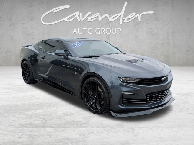 Used 2022 Chevrolet Camaro SS image 2