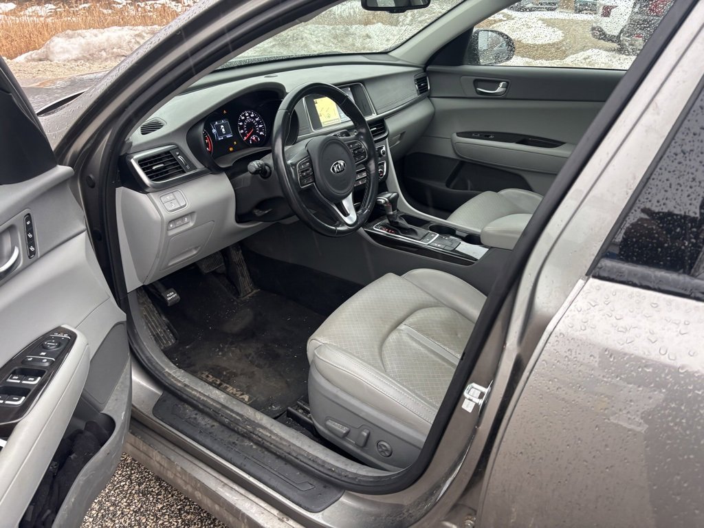 Used 2017 Kia Optima EX w/ Premium Package image 7