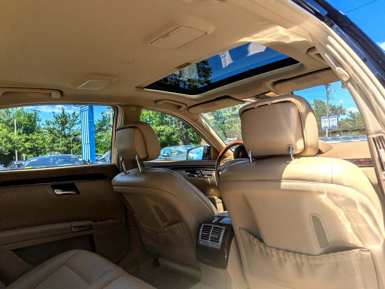 Used 2010 Mercedes-Benz S 550 4MATIC image 47