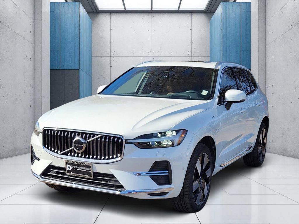 Used 2023 Volvo XC60 T8 Ultimate image 22