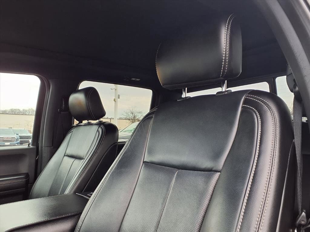 Used 2020 Ford F150 Lariat image 11