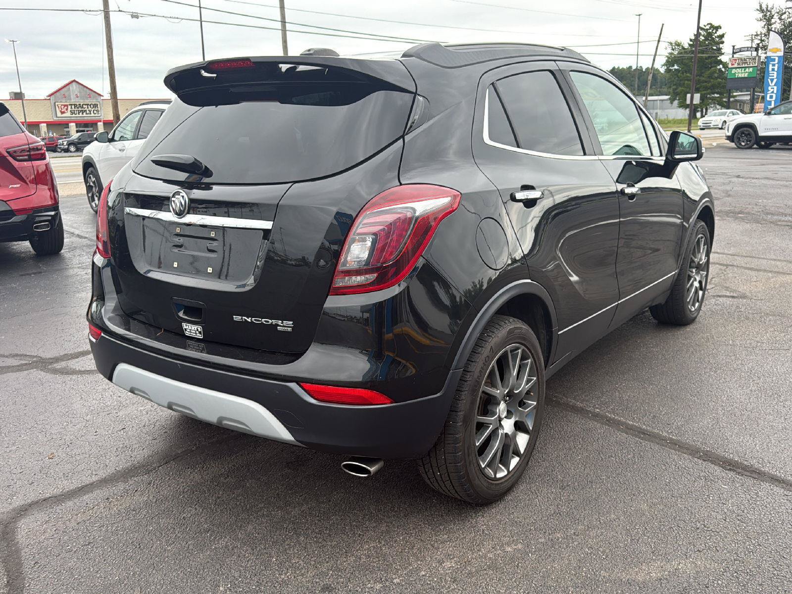 Used 2019 Buick Encore Sport Touring AWD/4WD image 5