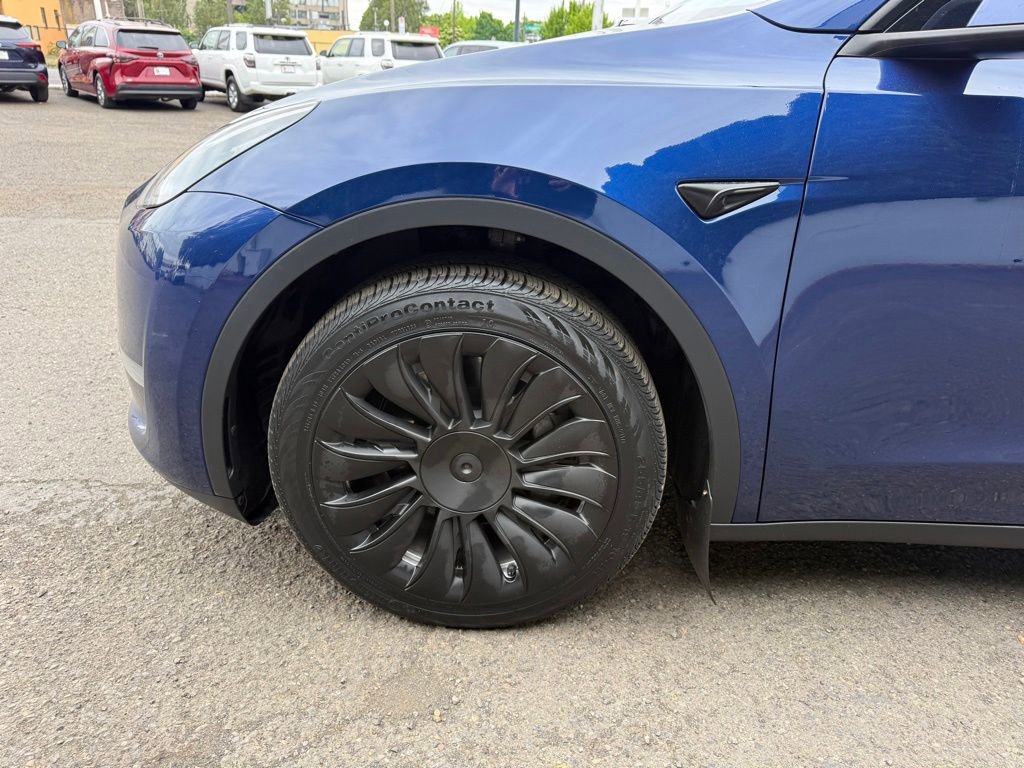 Used 2023 Tesla Model Y Long Range AWD/4WD image 10
