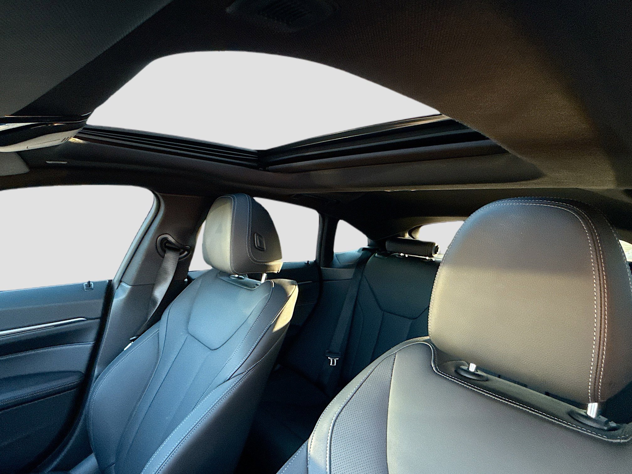 Used 2025 BMW 430i w/ Premium Package image 27