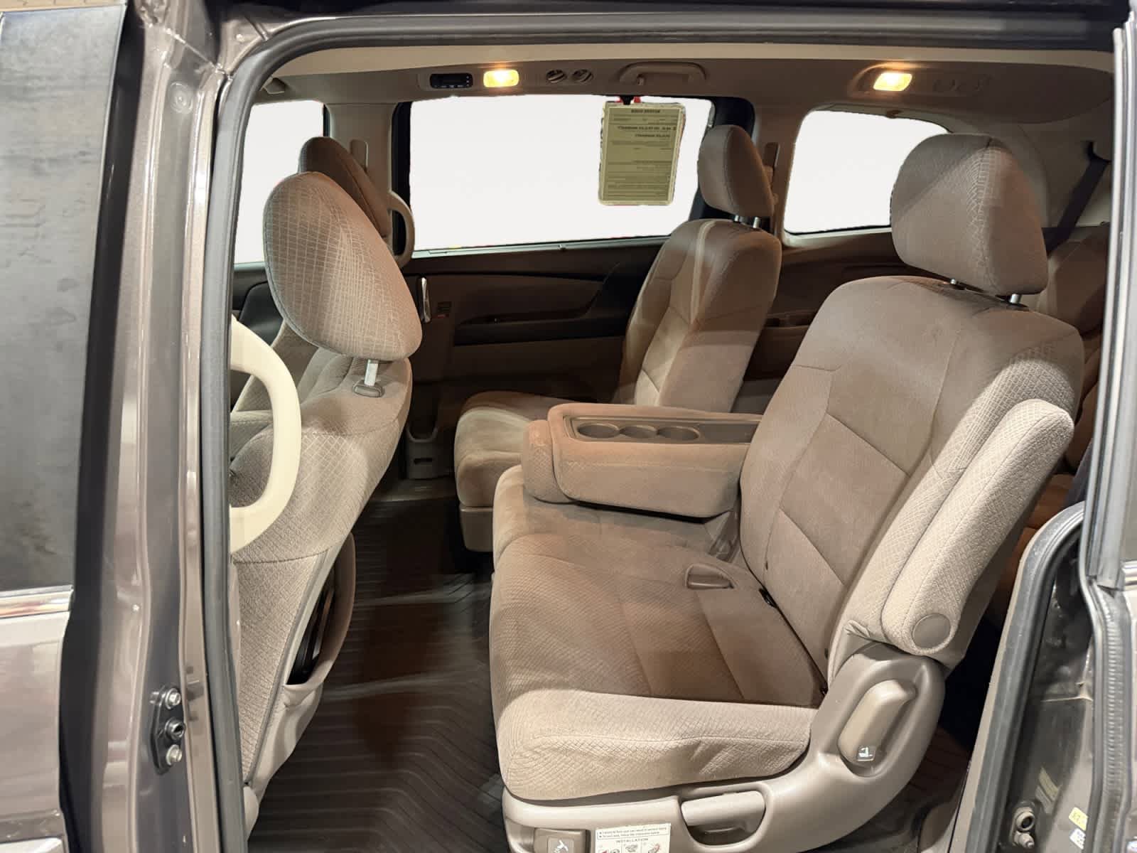 Used 2016 Honda Odyssey SE image 14