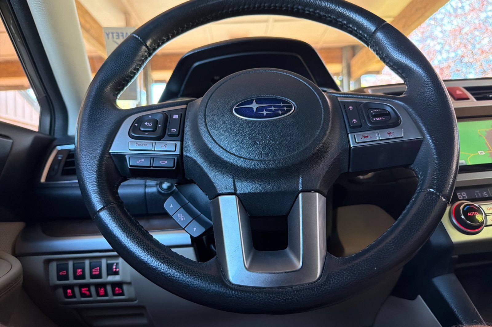 Used 2017 Subaru Outback 2.5i Limited AWD/4WD image 32
