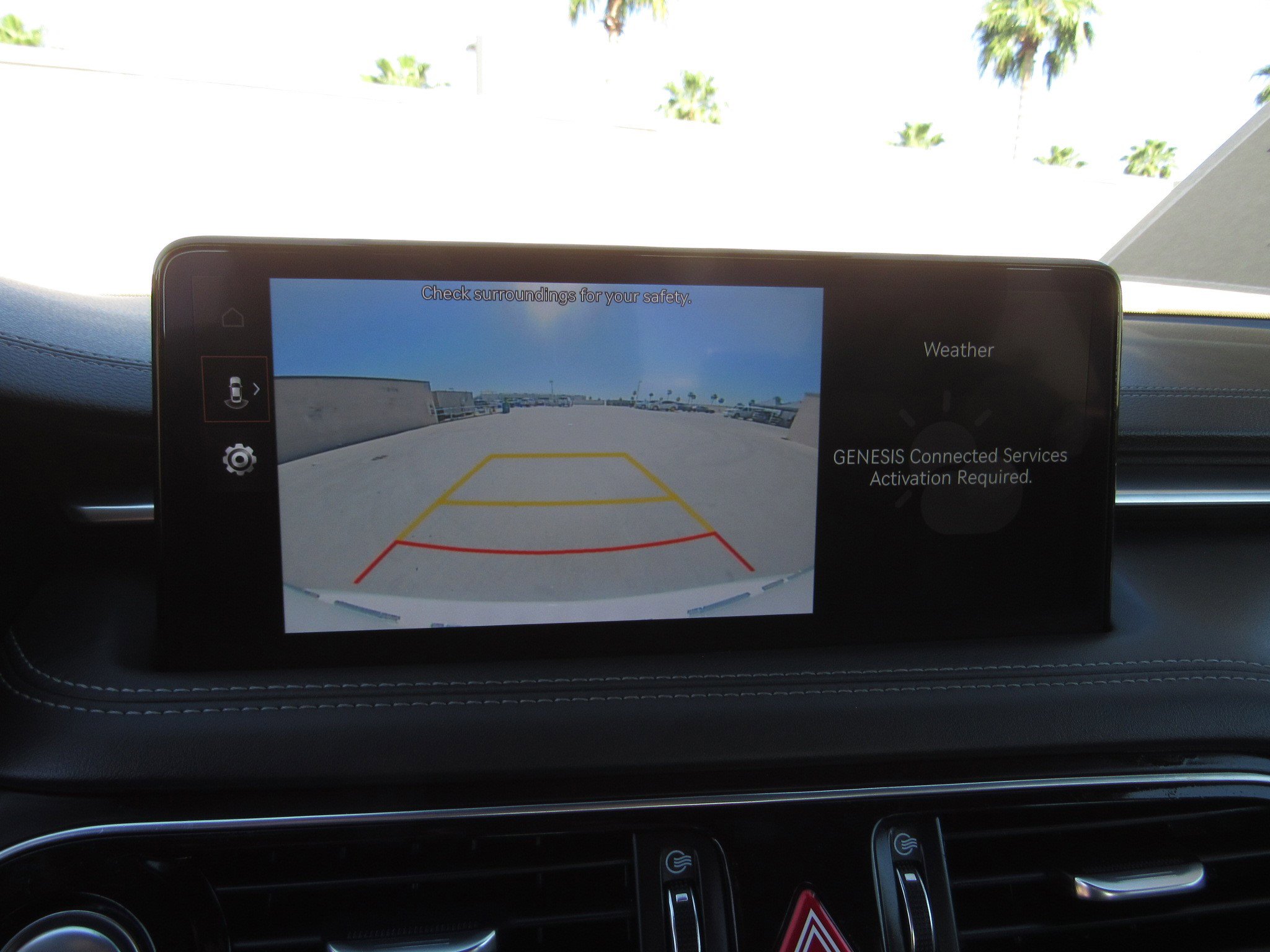 Used 2023 Genesis G70 2.0T image 17