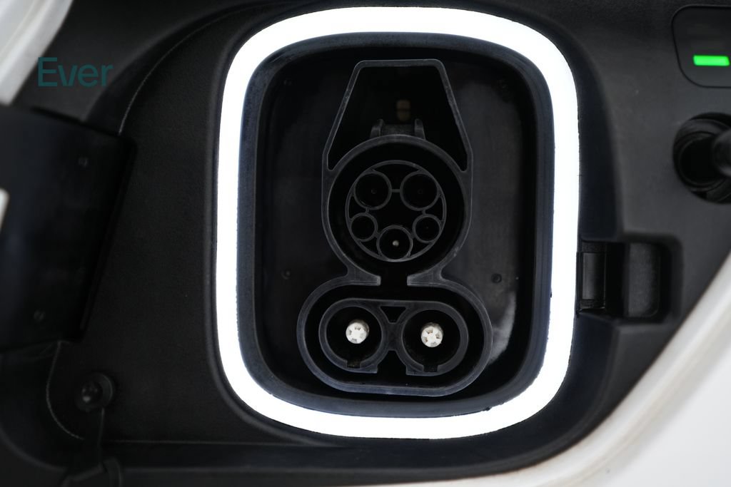 Used 2021 Hyundai Kona SEL FWD image 10