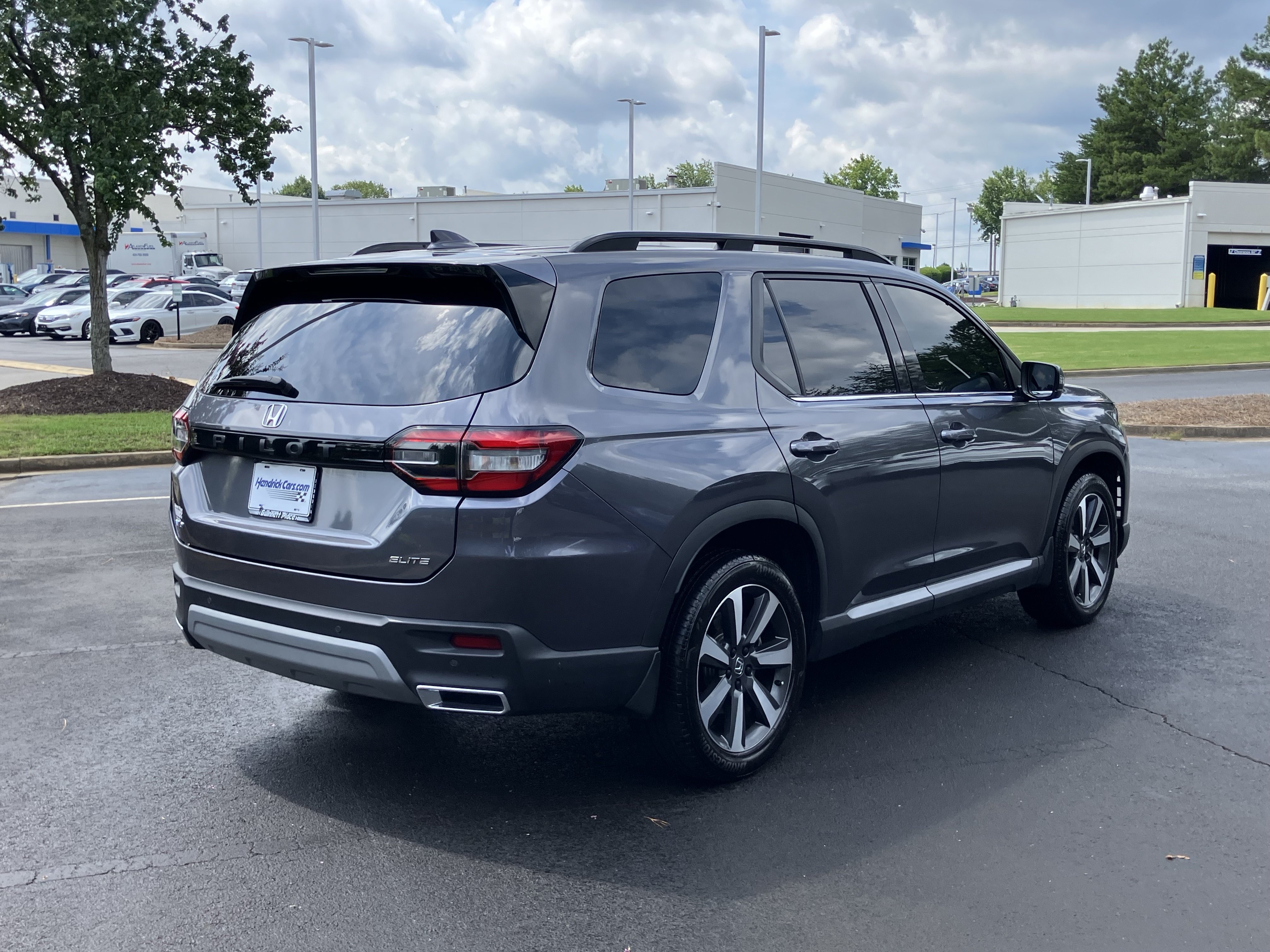 Certified 2025 Honda Pilot Elite image 10