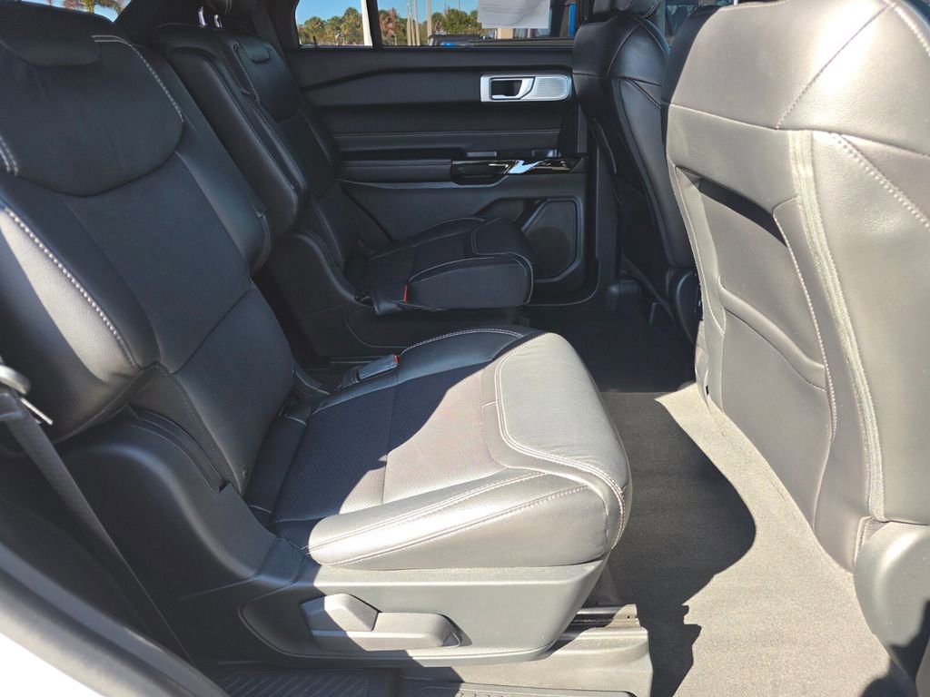 Used 2022 Ford Explorer ST w/ Equipment Group 401A image 13