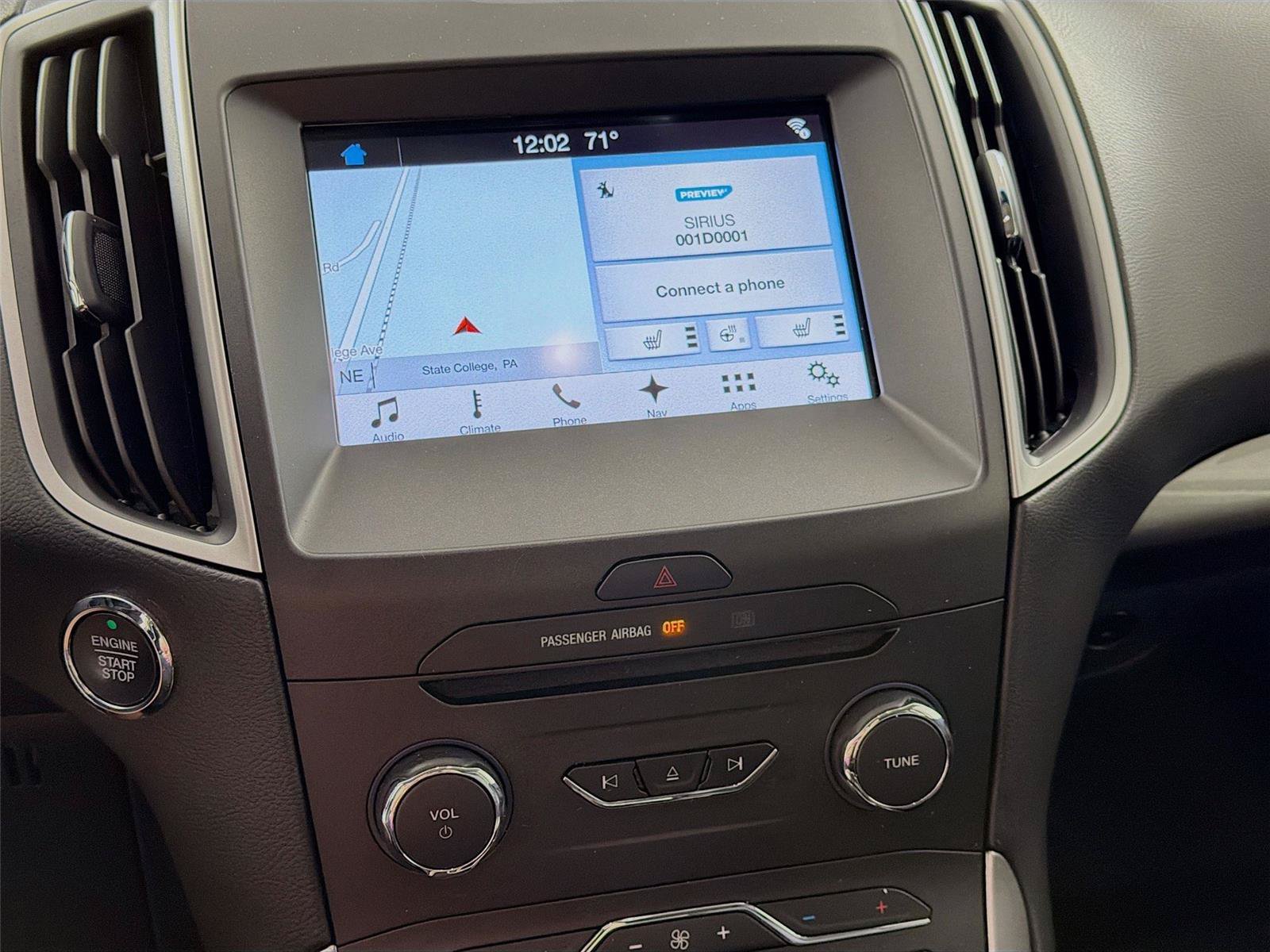 Used 2017 Ford Edge SEL w/ Equipment Group 201A AWD/4WD image 19