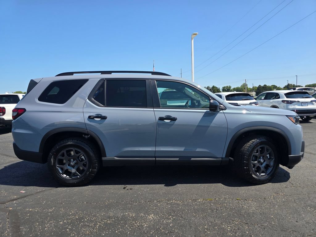 New 2026 Honda Pilot TrailSport image 9