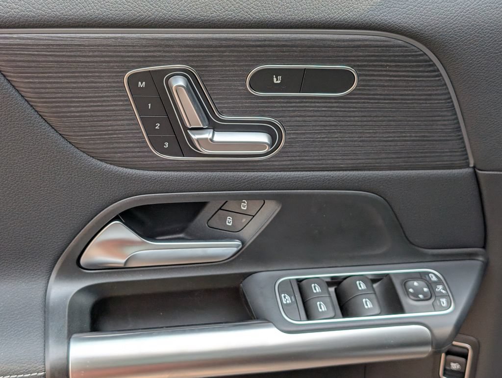 New 2026 Mercedes-Benz GLA 250 4MATIC image 23
