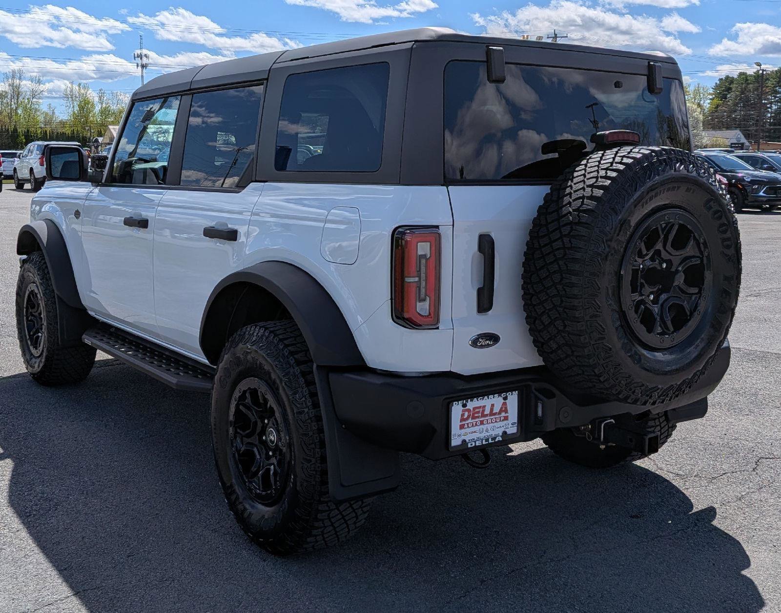 Used 2023 Ford Bronco Wildtrak AWD/4WD image 8