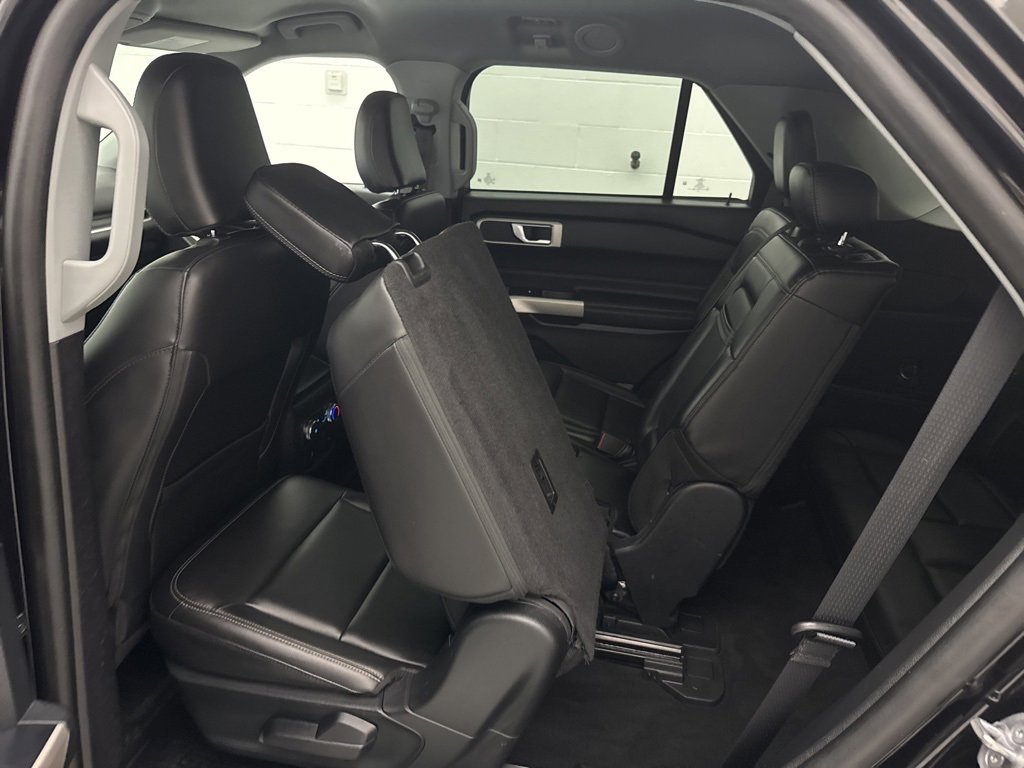 Used 2022 Ford Explorer XLT image 44
