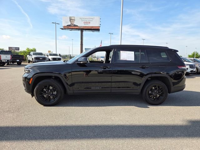 Used 2025 Jeep Grand Cherokee L Altitude AWD/4WD image 4