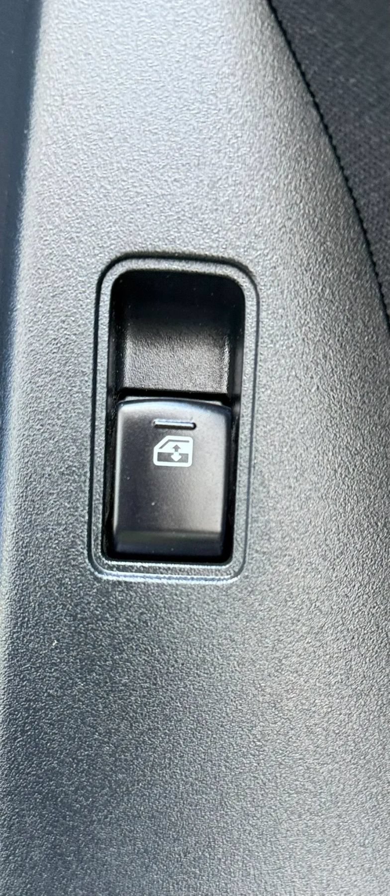 Used 2016 Subaru Forester 2.5i Premium AWD/4WD image 30