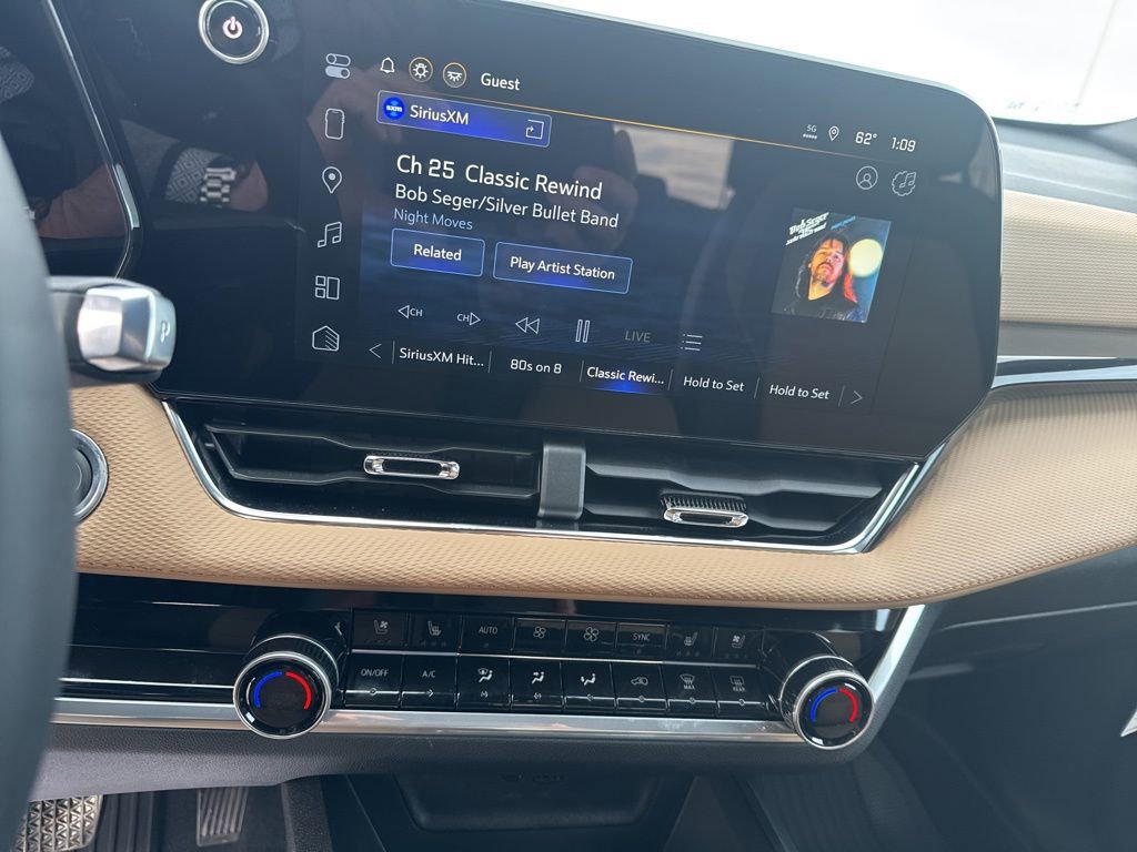 New 2026 Chevrolet Equinox ACTIV w/ Convenience Package III image 13