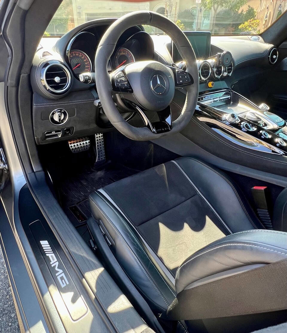 Used 2018 Mercedes-Benz AMG GT R image 23