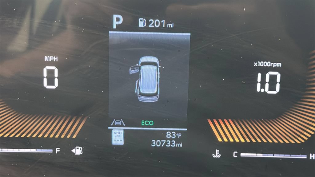 Used 2025 Kia Carnival FWD image 15