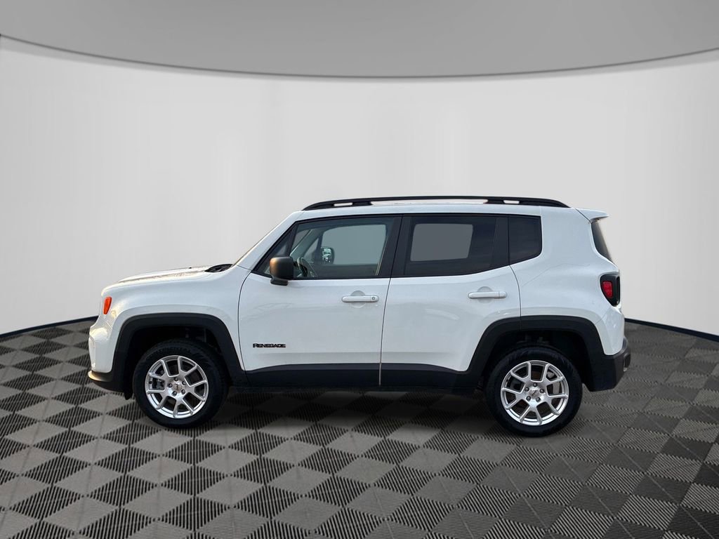 Used 2023 Jeep Renegade Latitude w/ Premium Group AWD/4WD image 4