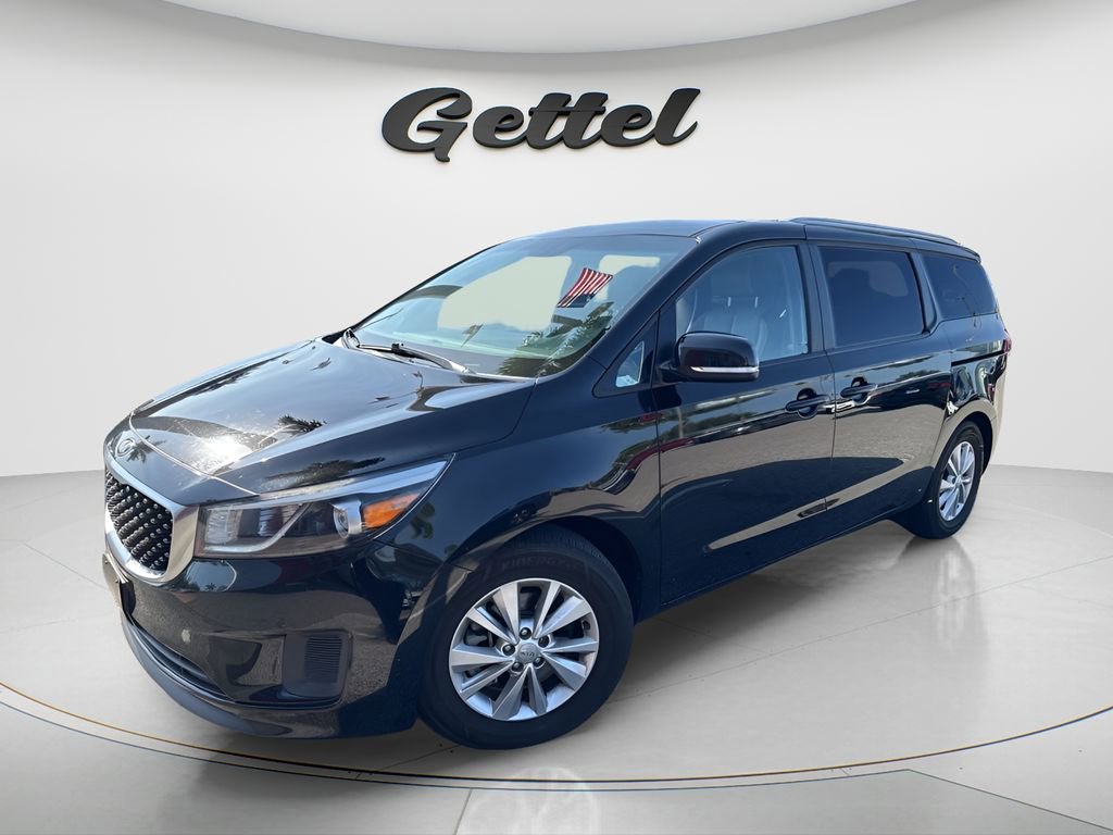 Used 2017 Kia Sedona LX w/ LX Essentials Premium Package image 1